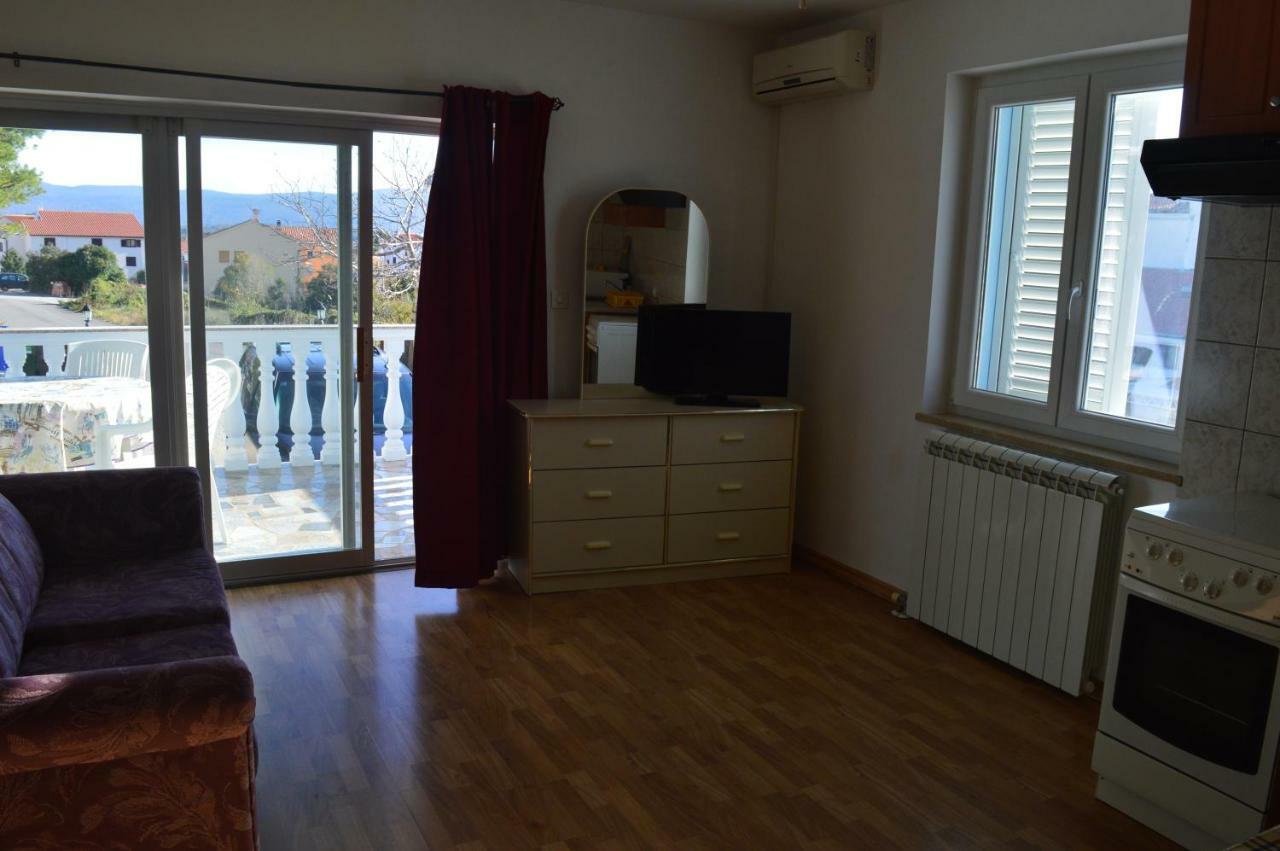 Apartments Charlie Крк Экстерьер фото