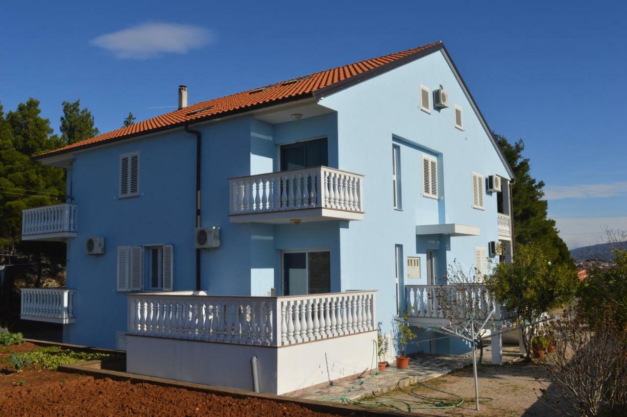 Apartments Charlie Крк Экстерьер фото