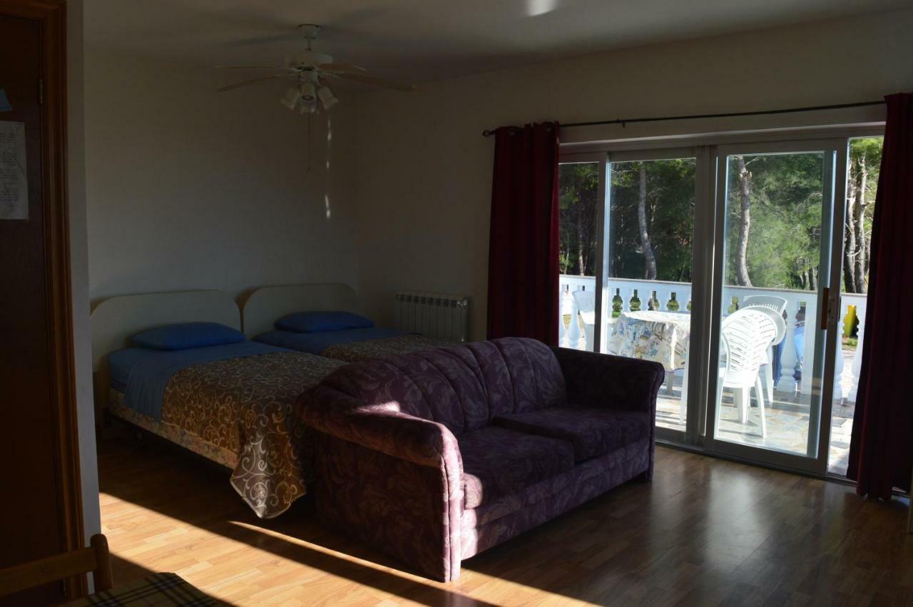 Apartments Charlie Крк Экстерьер фото