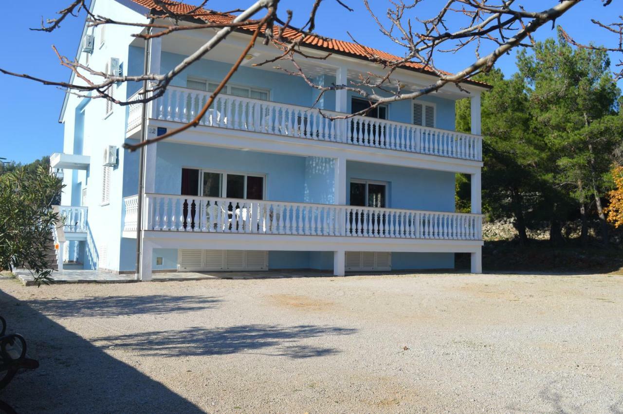 Apartments Charlie Крк Экстерьер фото